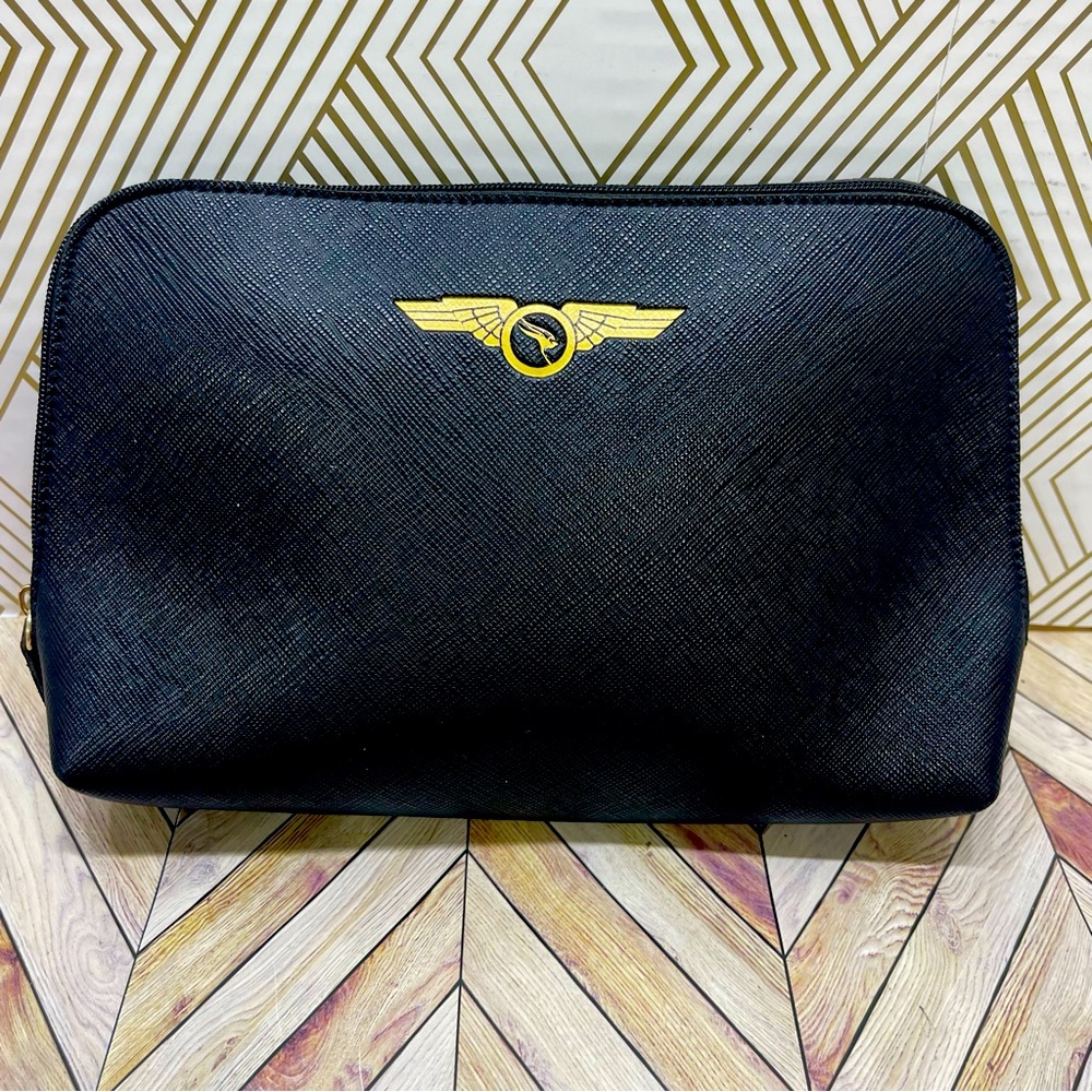 Men’s Quantas‎ Airlines Toiletries Bag 100 years Celebration Issue O10
